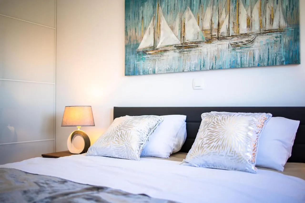 Beach Paradise 5 Stars Apartments Nin