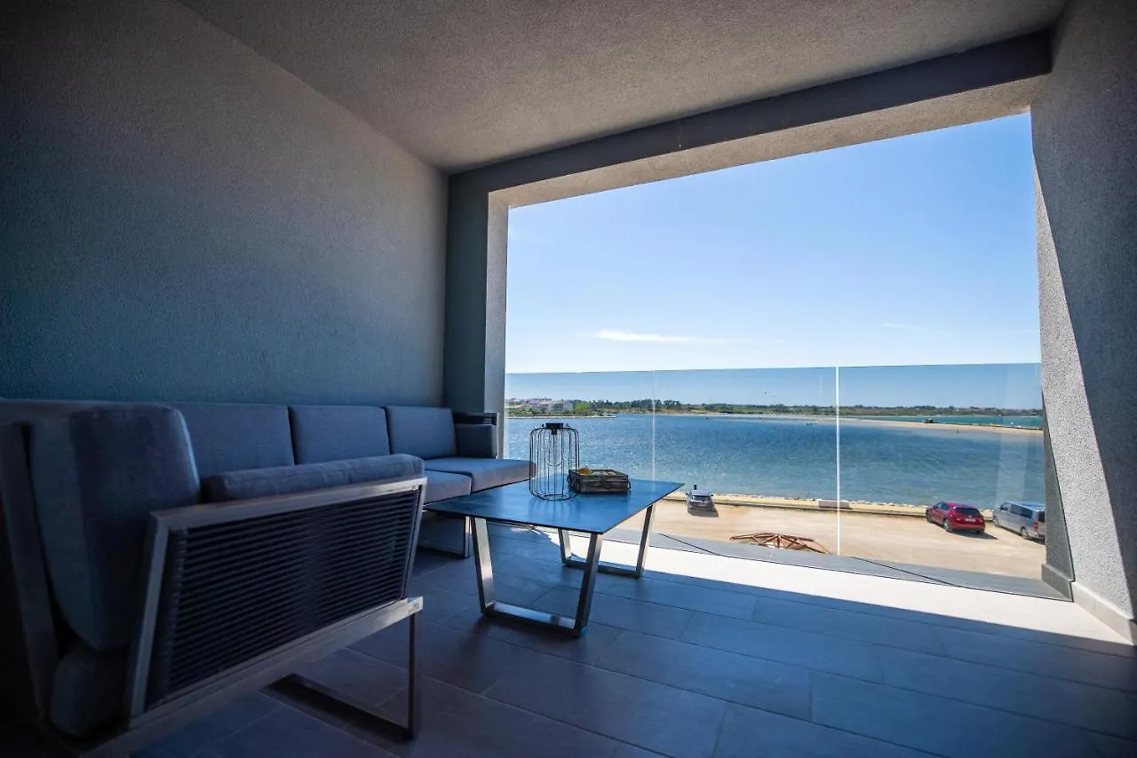 Beach Paradise 5 Stars Apartments Nin