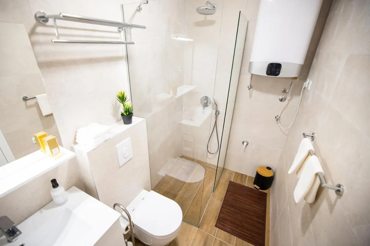 Beach Paradise 5 Stars Apartments Nin