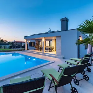  Vila Lorena Dalmacija Zadarvillas