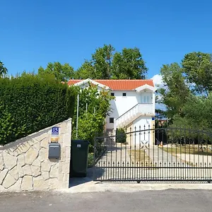 Villa.sunny.nin Nin
